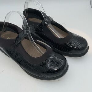 DREW Black Patent Croc-Embossed Mary Jane Flat